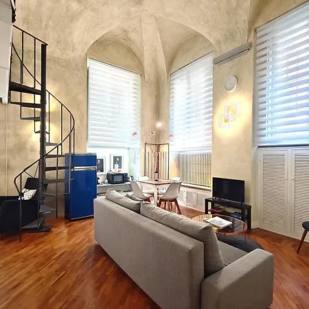 Apartment Chic Mamma Deluxe Loft *